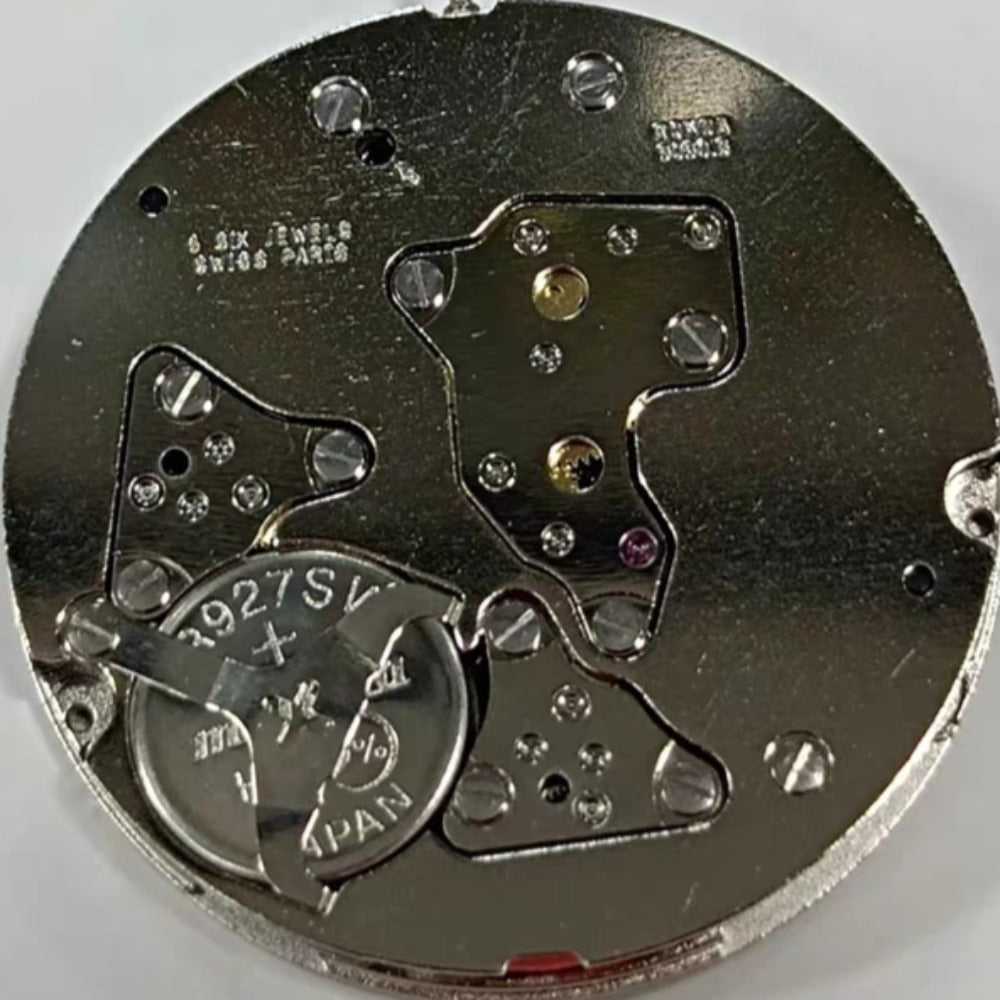 Swiss Part Ronda 5050B quartz movement, 3 hands with date at 6, for precise watch repairs.