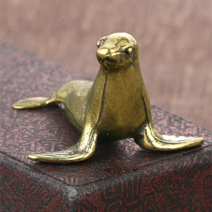 Solid copper seal trinket, hand-carved vintage bronze model for collectors and decor.
