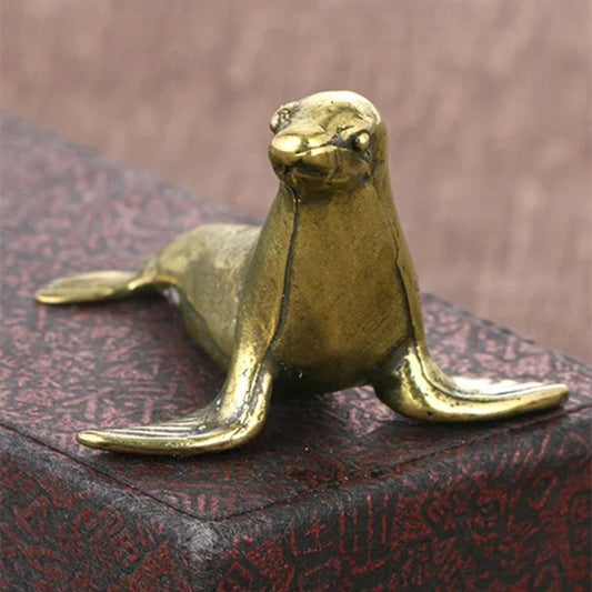 Solid copper seal trinket, hand-carved vintage bronze model for collectors and decor.