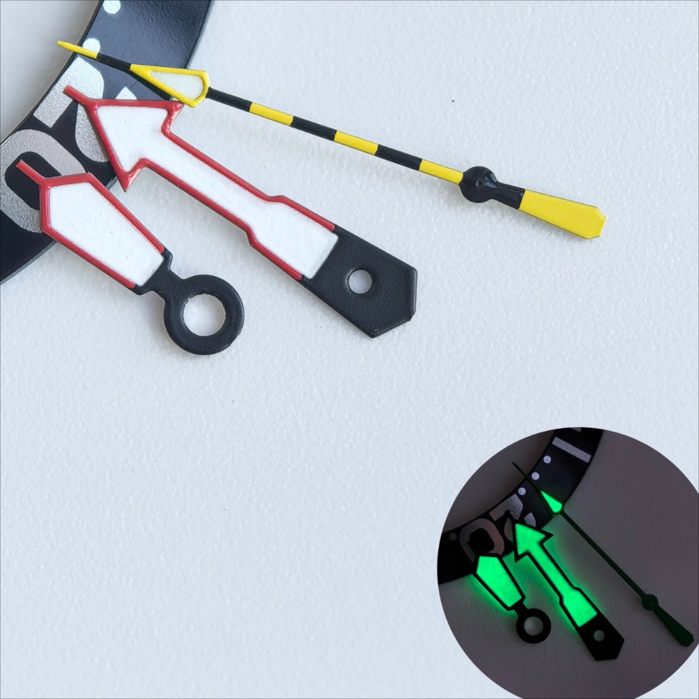 Red-trimmed white watch hands with yellow second and green lume for NH35/36 movement.