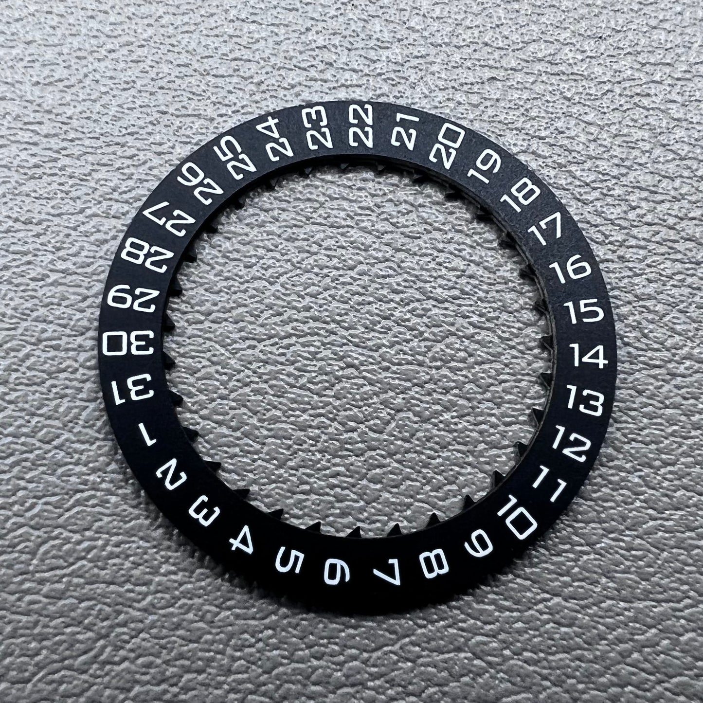 2 PIECES KA Font Date Disk Wheel Date Wheel for Miyota 8215 Date@3