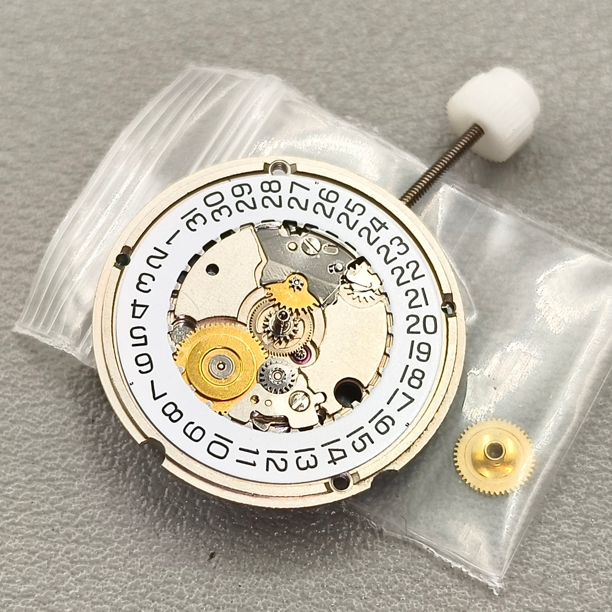 Swiss ETA 956.414 Watch Quartz Movement 3 Hands Date@3