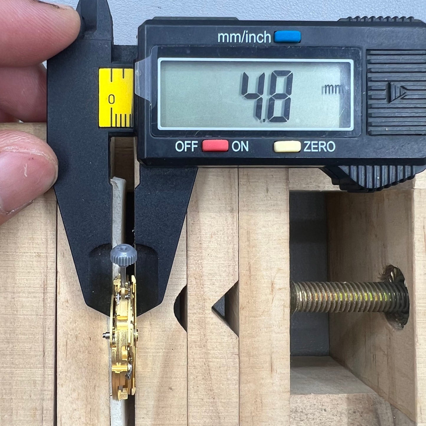 Automatisches mechanisches Uhrwerk Japan Miyota 82S7 vergoldet