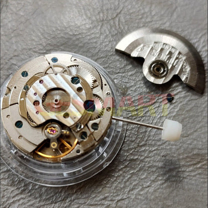Asian automatic mechanical watch featuring small second at 9 o?clock, rotor-free oscillating weight, elegant design