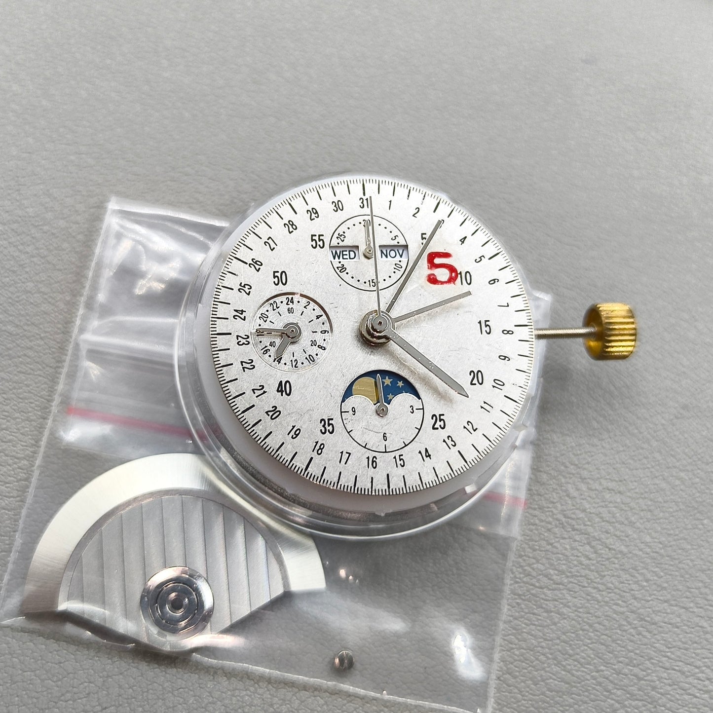 Dandong 7751 Movement Multifunctional Automatic Mechanical Movement 8 Hands