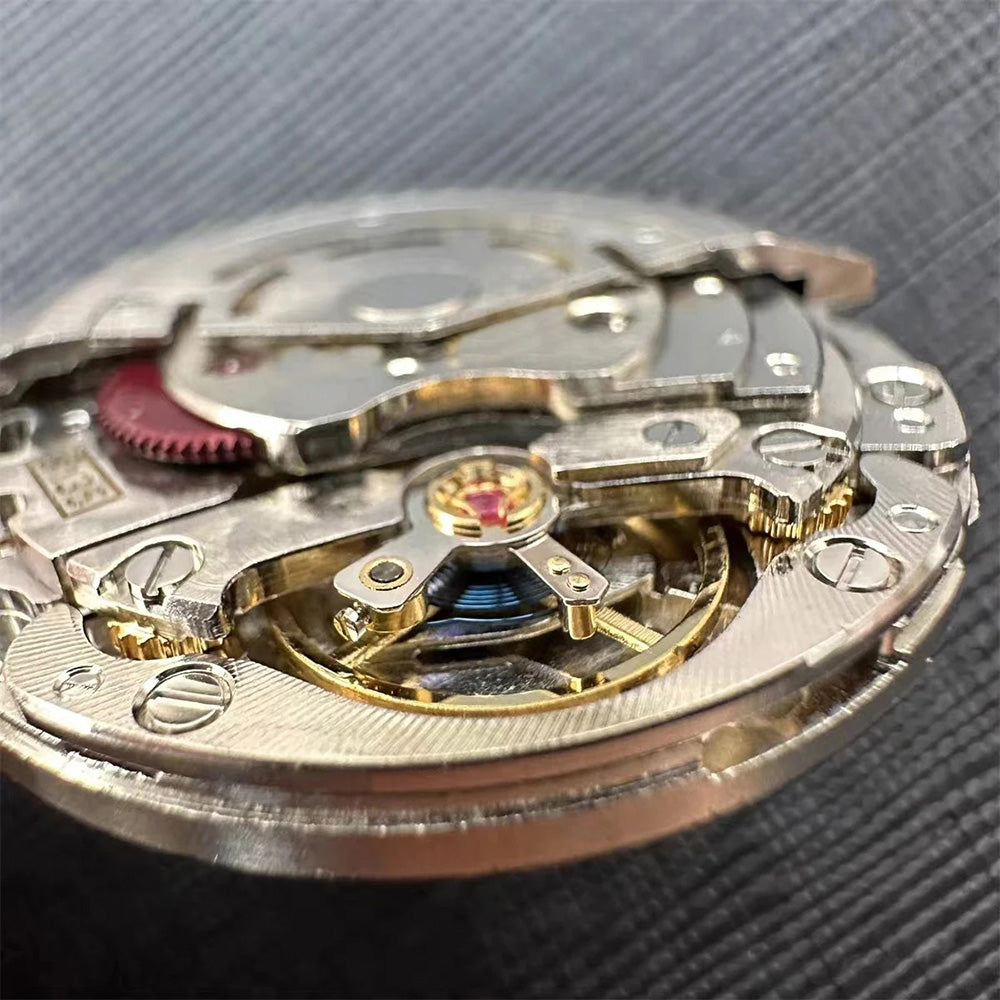 SHANGHAI VR 3135 automatic mechanical watch movement with blue balance for men?s 3135 fit.