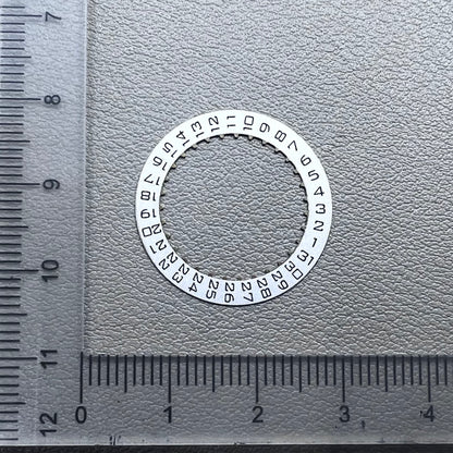 Men?s silver date disk for ETA2892 ETA2824 watch movement, date displayed at 3 o?clock.
