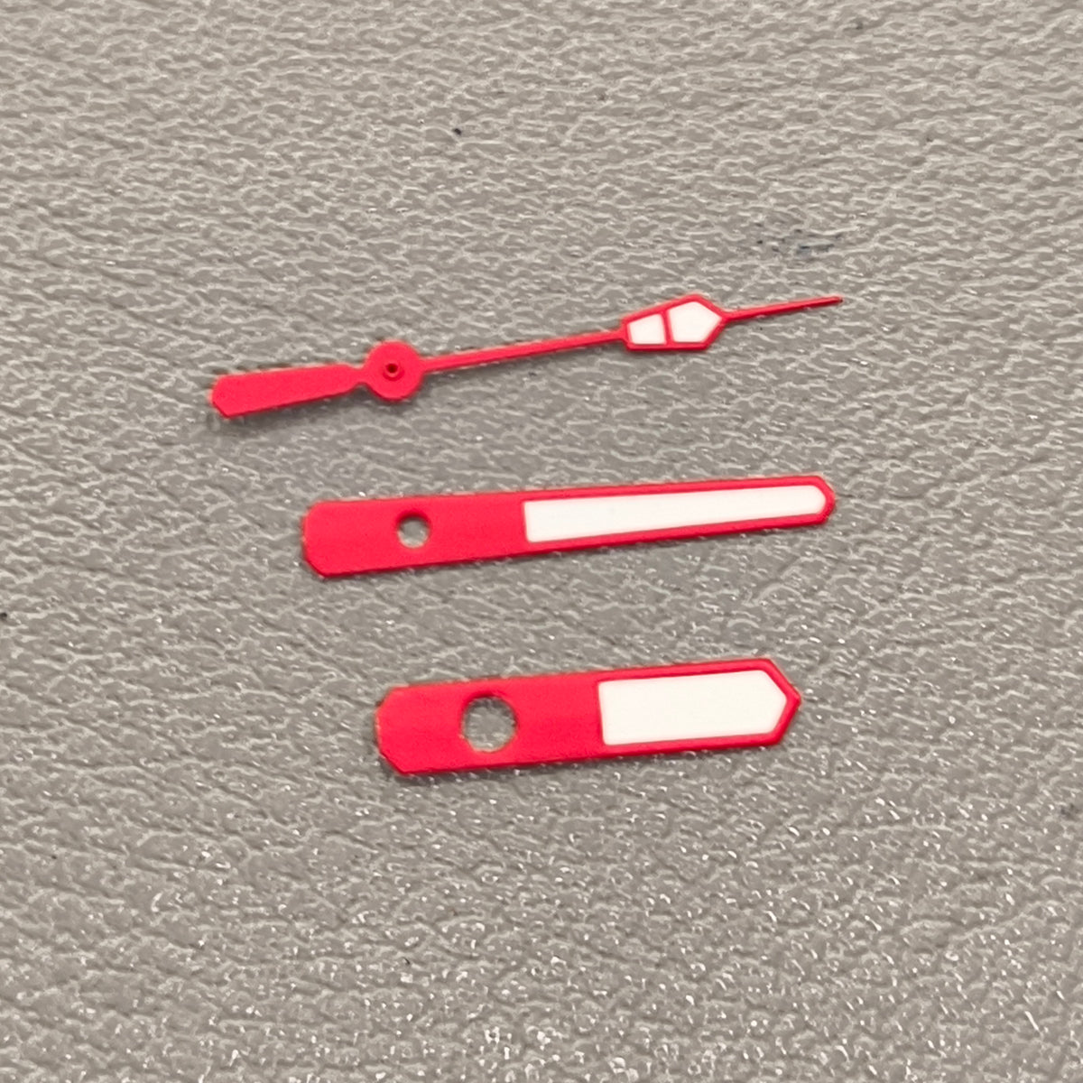 2 Sets Red Trim White Painted Watch Hands Green Lume for NH35 NH36 7S26 7S36