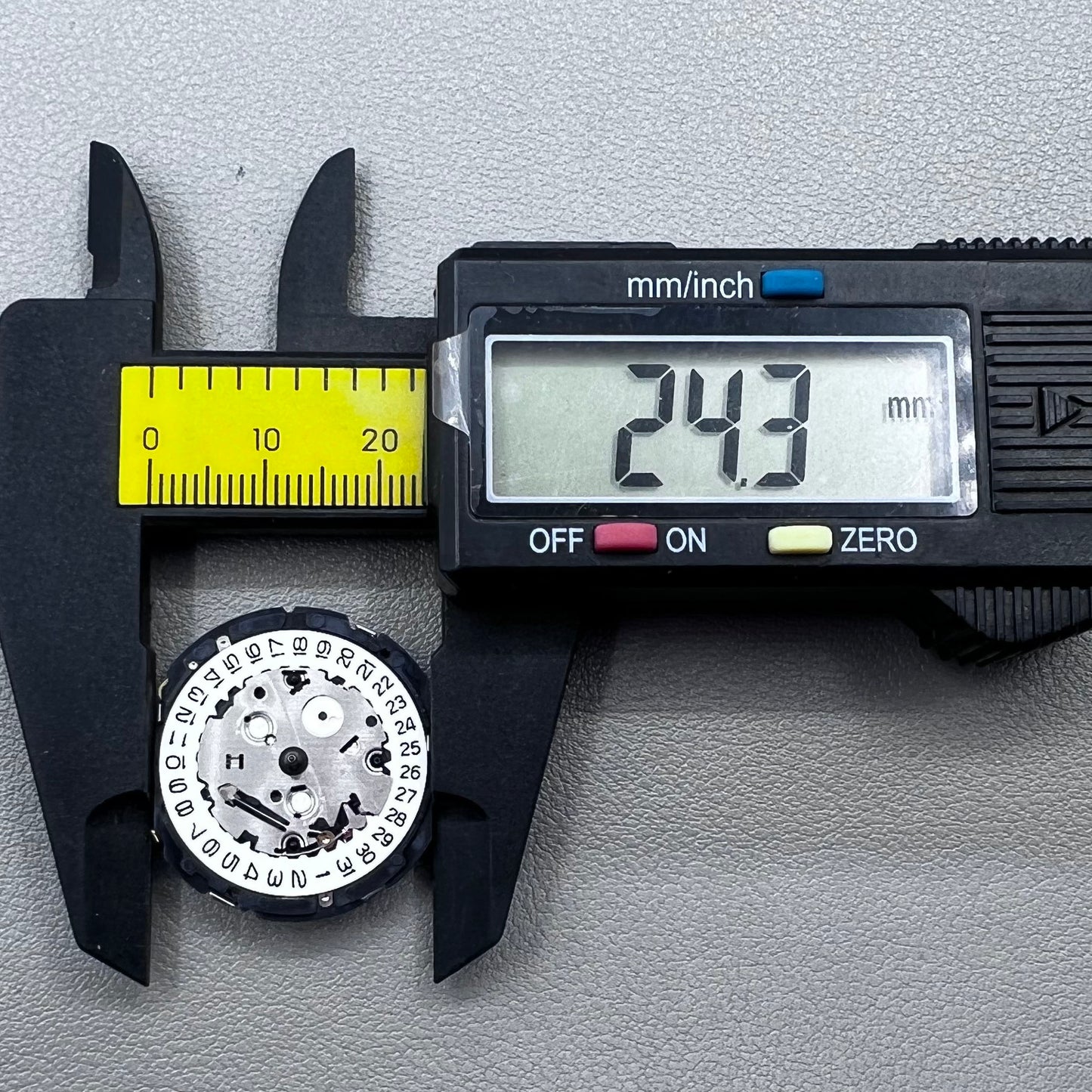 Hattori Epson YM91 YM91A Quartz Movement Date@3
