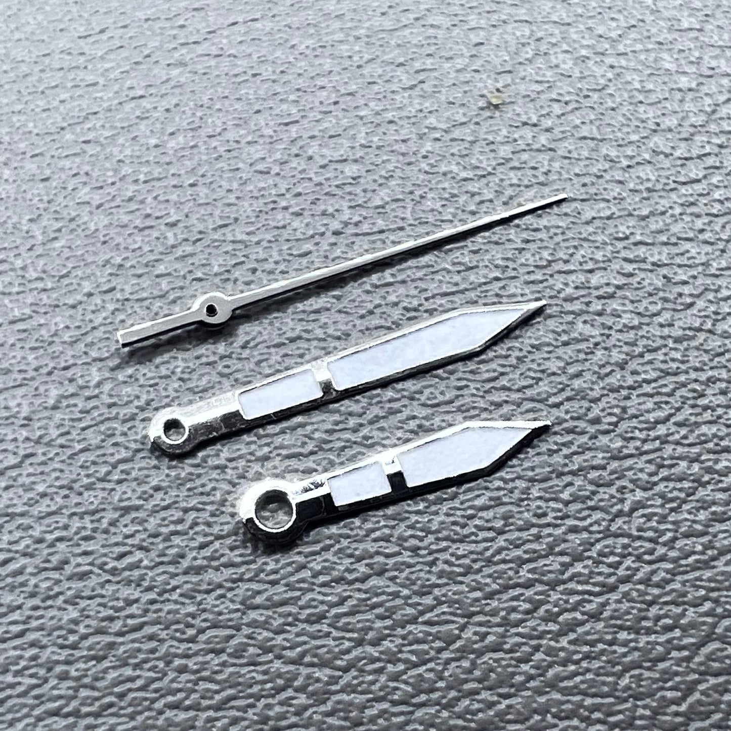 2 Sets Green Lume Arrow Shape Silver Trim Watch Hands for Ronda 515