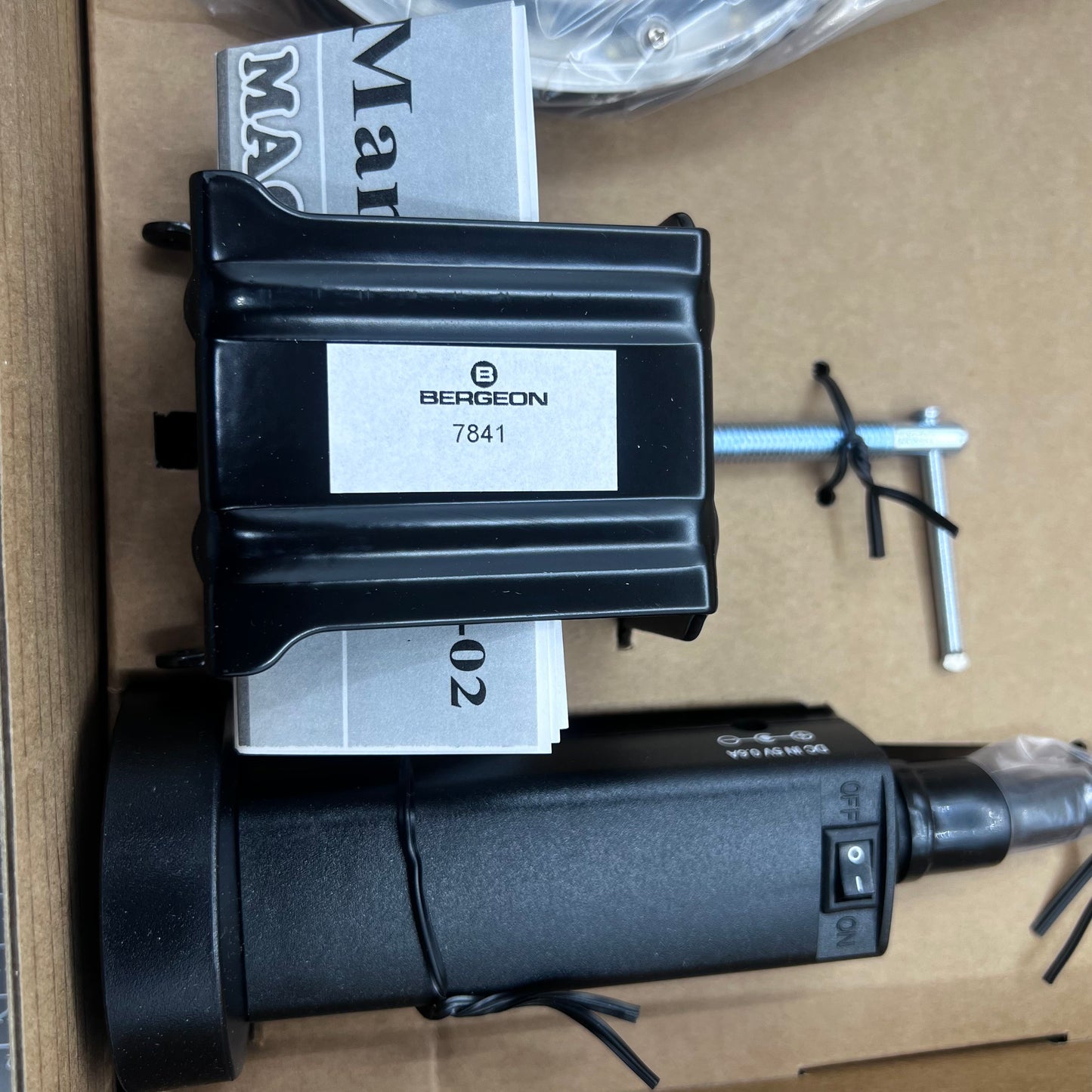 Swiss Bergeon 7841 LED Light with Magnifier, Magnetic Stand