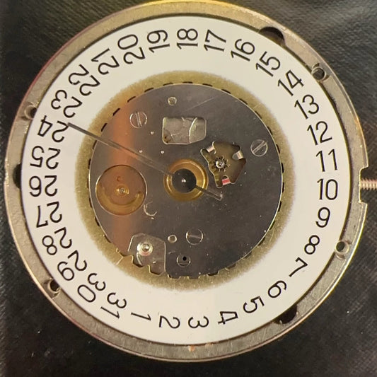 French 7121B Quartz Movement 3 Hands Single Calendar Date At 3 Watch Part