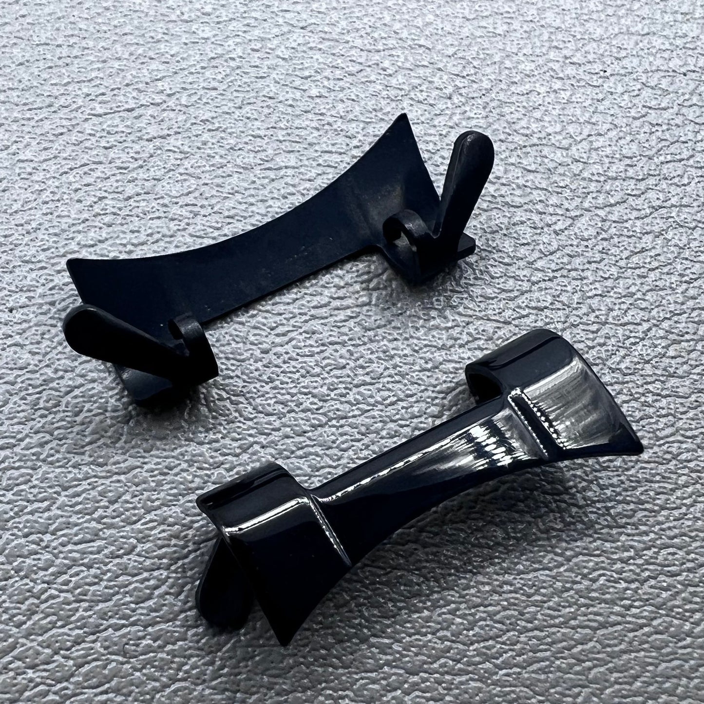 Polished curved end links with spring bars for bracelet watch straps, set of 3 ? durable #1028 accessory.