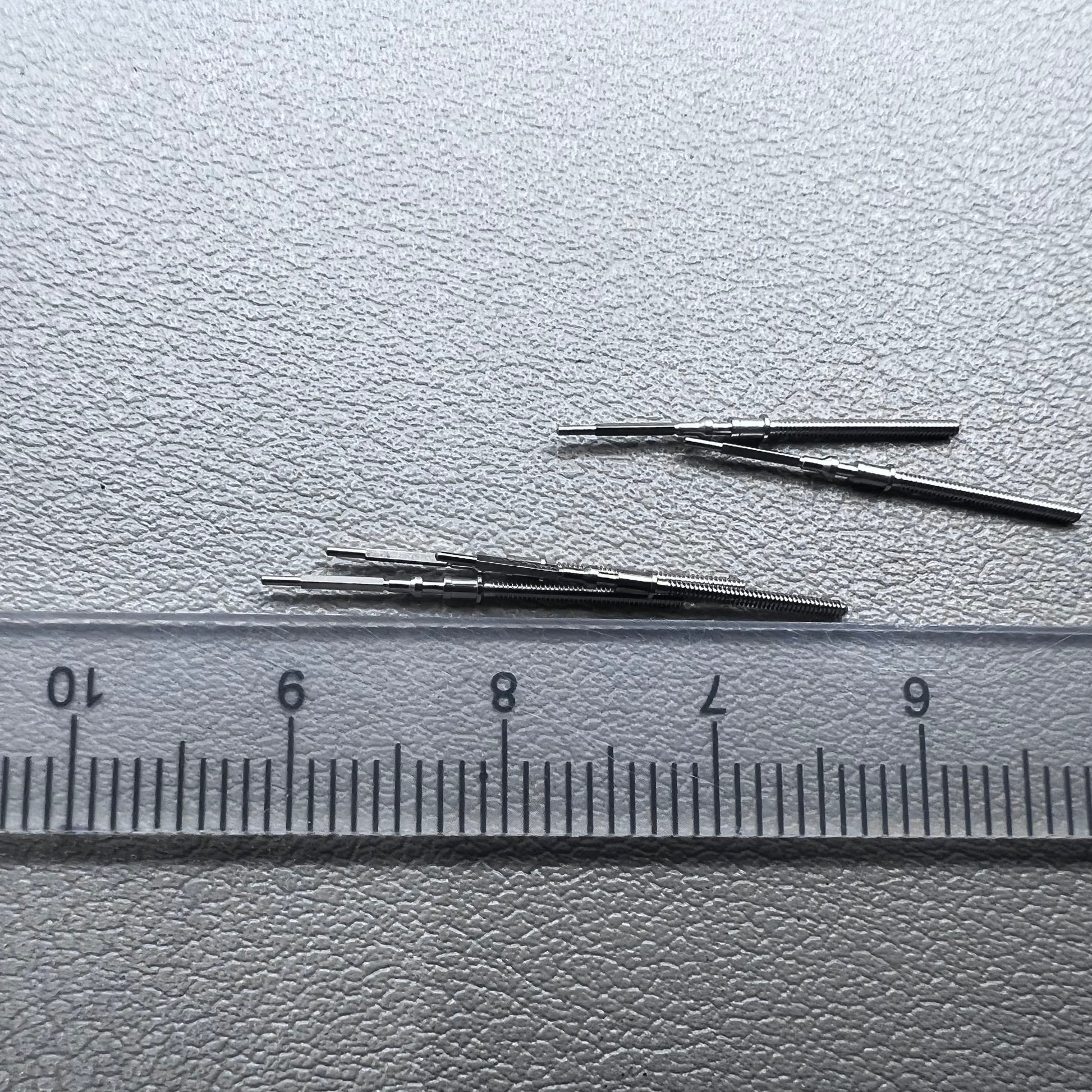 Set of 5 generic watch winding stems for YN55A, YN56A, YN84A, YN77 movements, compatible replacement parts.
