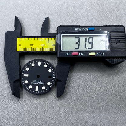 32mm green luminous watch dial with black GMT markers, designed for NH34 movement, ideal for diving watches.