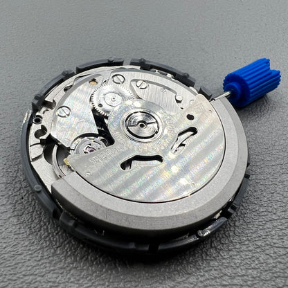 Mouvement mécanique automatique blanc avec luminescence verte Japan NH36A, position couronne 3.8