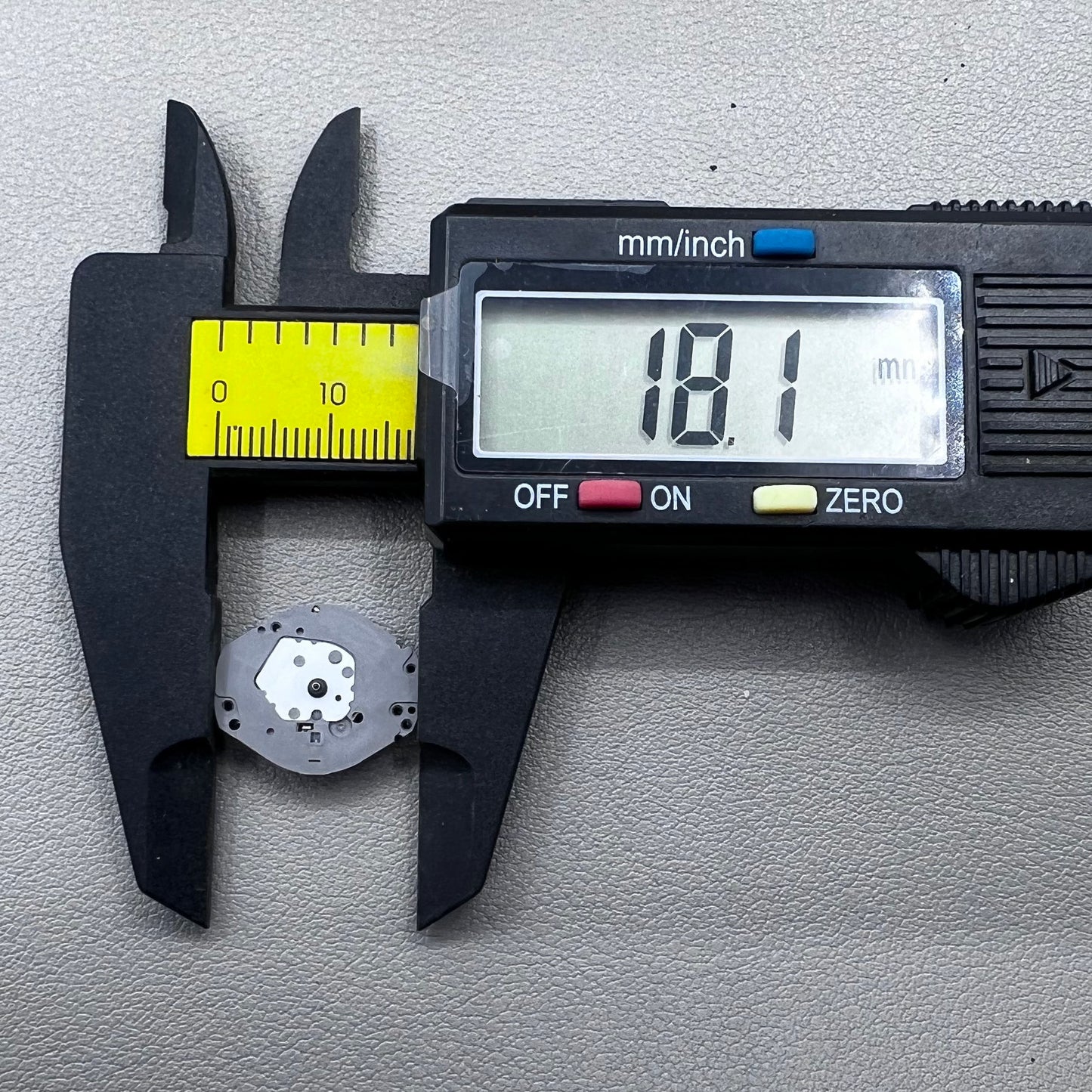 2 PIECES Japan AL55 Watch Quartz Movement 3 Hands