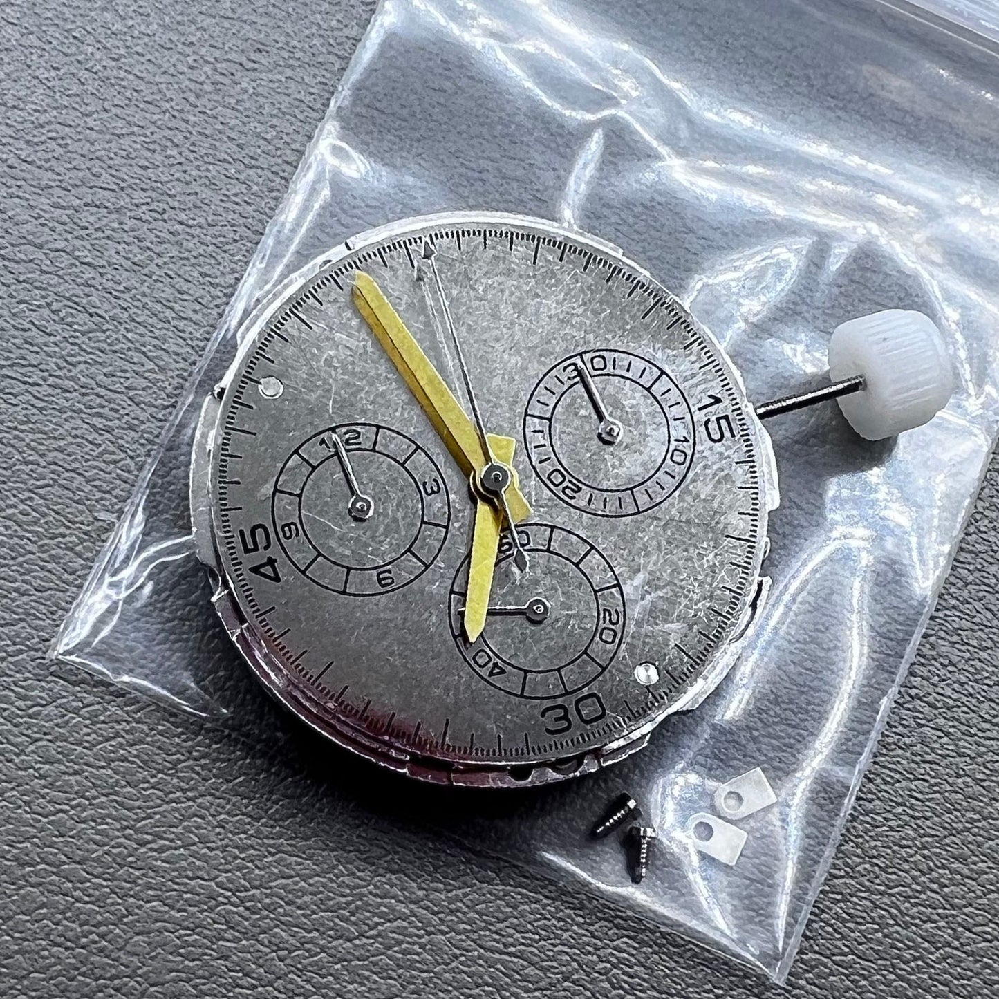 China 4130 Mechanical Movement No Calendar 6 Hands Daytona Blue Hairspring