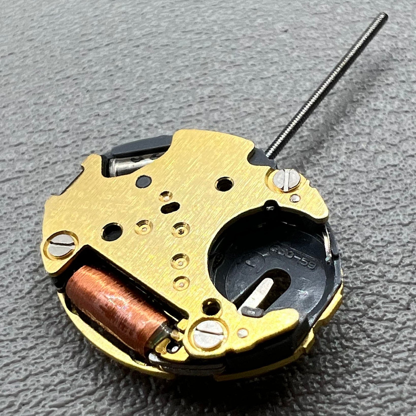 Miyota 5Y30 quartz watch movement from Japan with precision timekeeping for watch accessories.