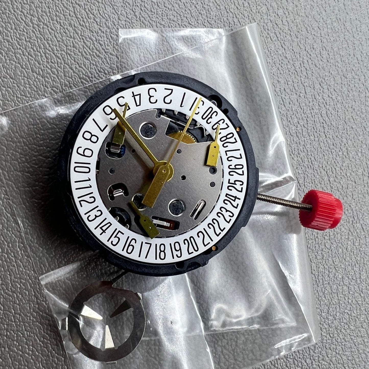 Swiss ETA G15.212 quartz watch movement with date display at 6 o'clock, replacement for G15.211.