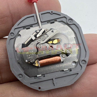 Quartz Miyota 2415 movement with 3 hands and date at 6 o'clock, ideal for watch repair and assembly.