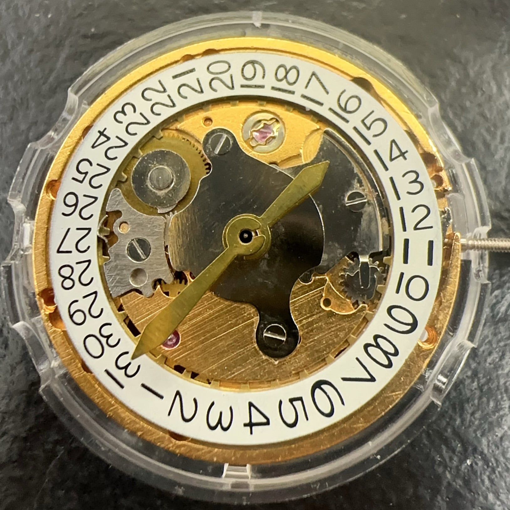 Shanghai 2824 Golden Automatic watch movement with single calendar date at 3 o'clock, China made.