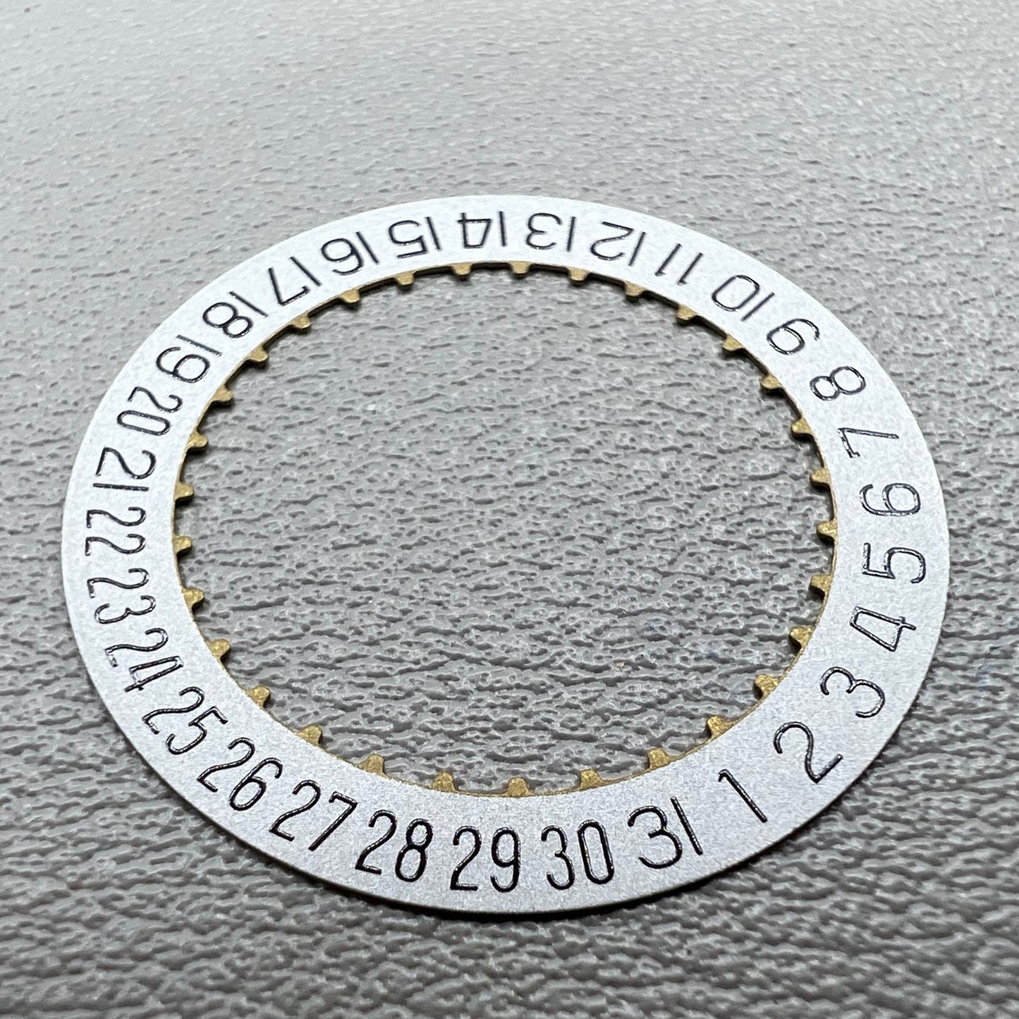 Sandus Datumsscheibe Rad Font Datum bei 6 f�r Cartier Blue, pr�zises Zifferblatt-Detail f�r Uhrenzubeh�r.