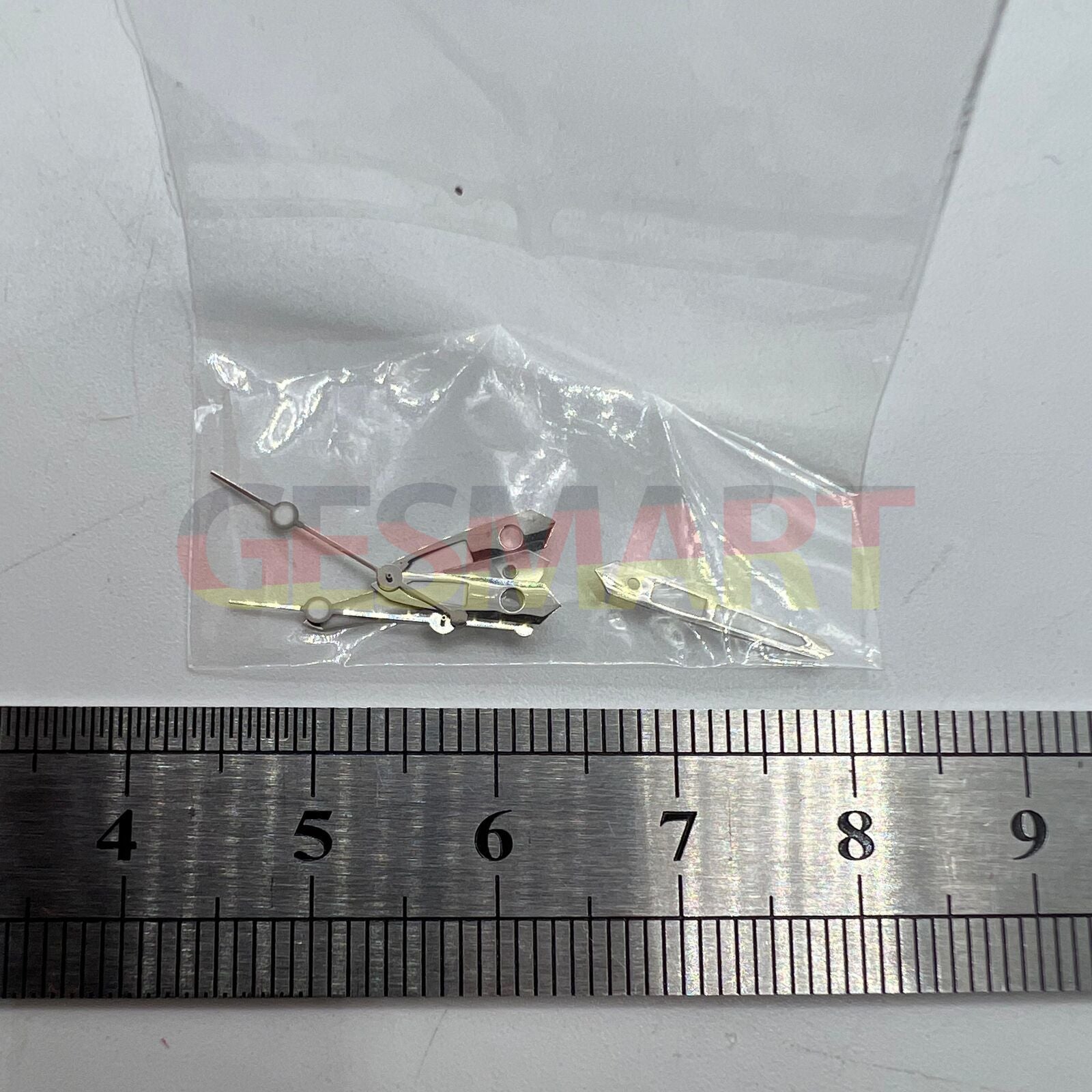 Green luminous watch hands set, compatible with Miyota 2035, 2115, 2105, 2305 for accurate timekeeping.