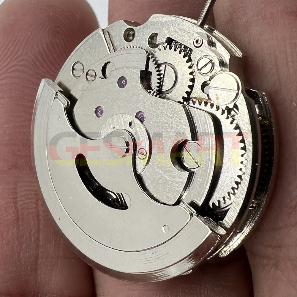 Dandong 7120 watch showcasing automatic mechanical movement with date display at 3 o'clock.