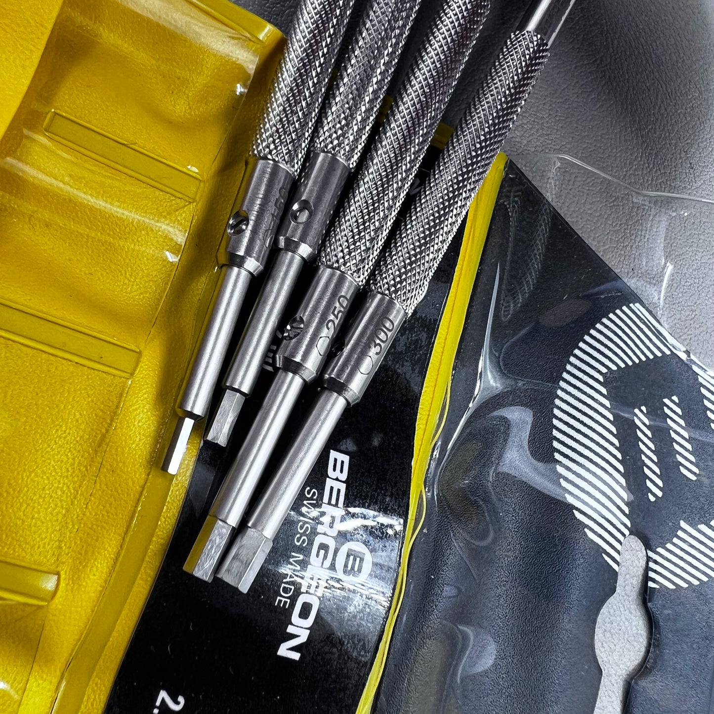 Swiss Bergeon 30081-HEX-P04 Set of 4 Hex Blade Screwdrivers