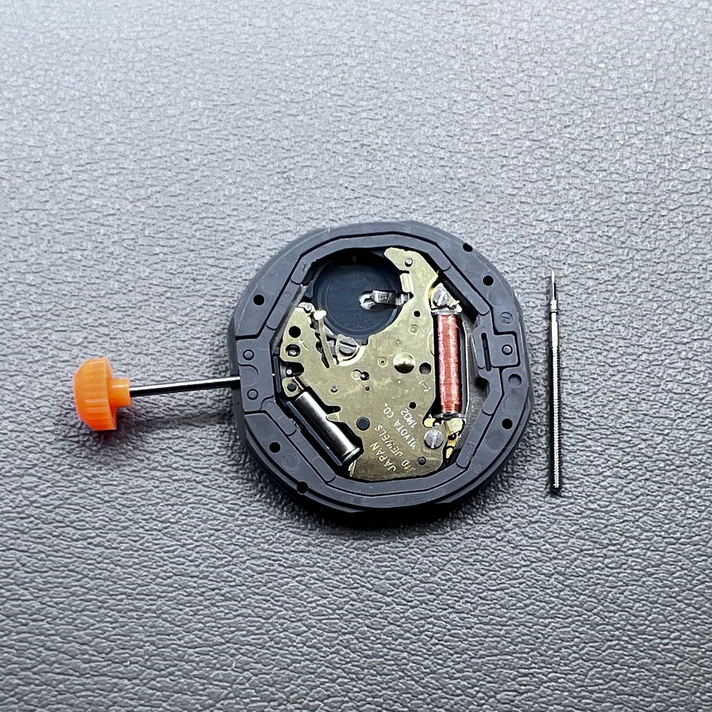 Japan Miyota 1M02 Quartz Movement 3 Hands Black Disk Red Font Double Calendar