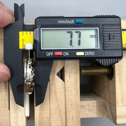Mingzhu 8205 2813 mechanical watch movement with small second hand at 9 o'clock, precision parts