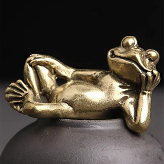 Solid copper sleeping frog trinket with vintage bronze finish, hand carved artisans.