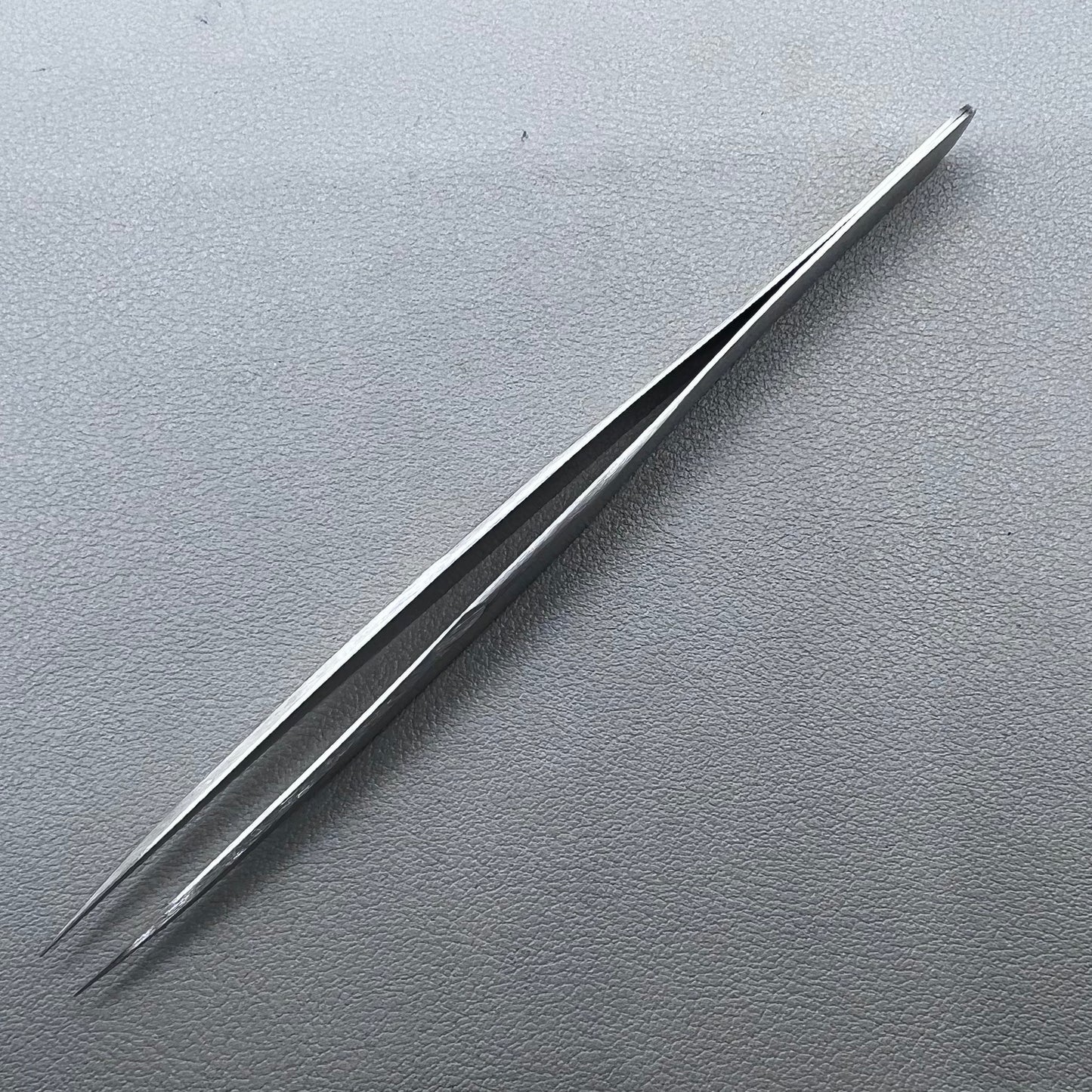 Swiss Horotec MSA12.302-27 strong pointed tweezers for precise stone handling in watch accessories