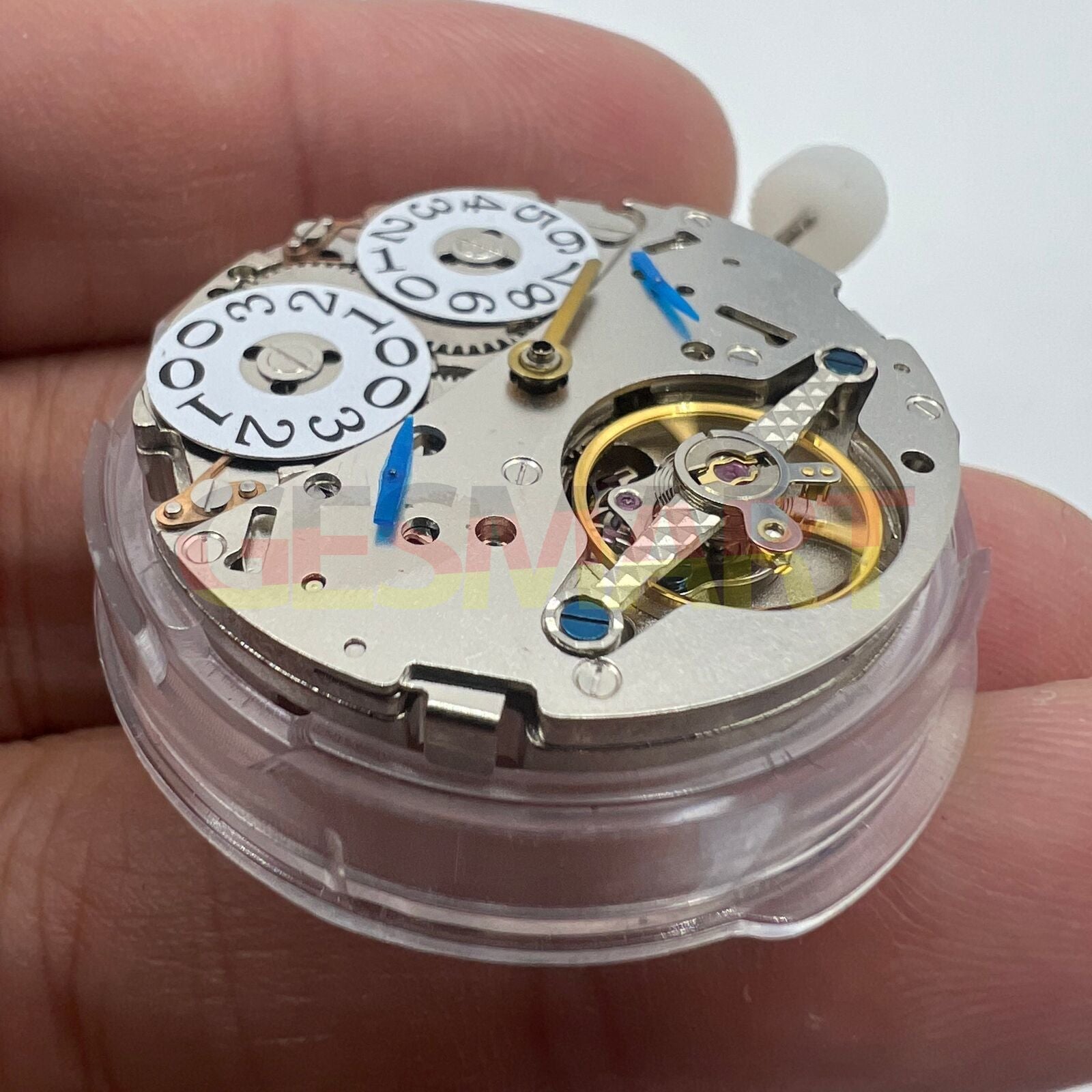 China Made LB20 watch with automatic mechanical movement and date display at 12 o?clock, sporty design.