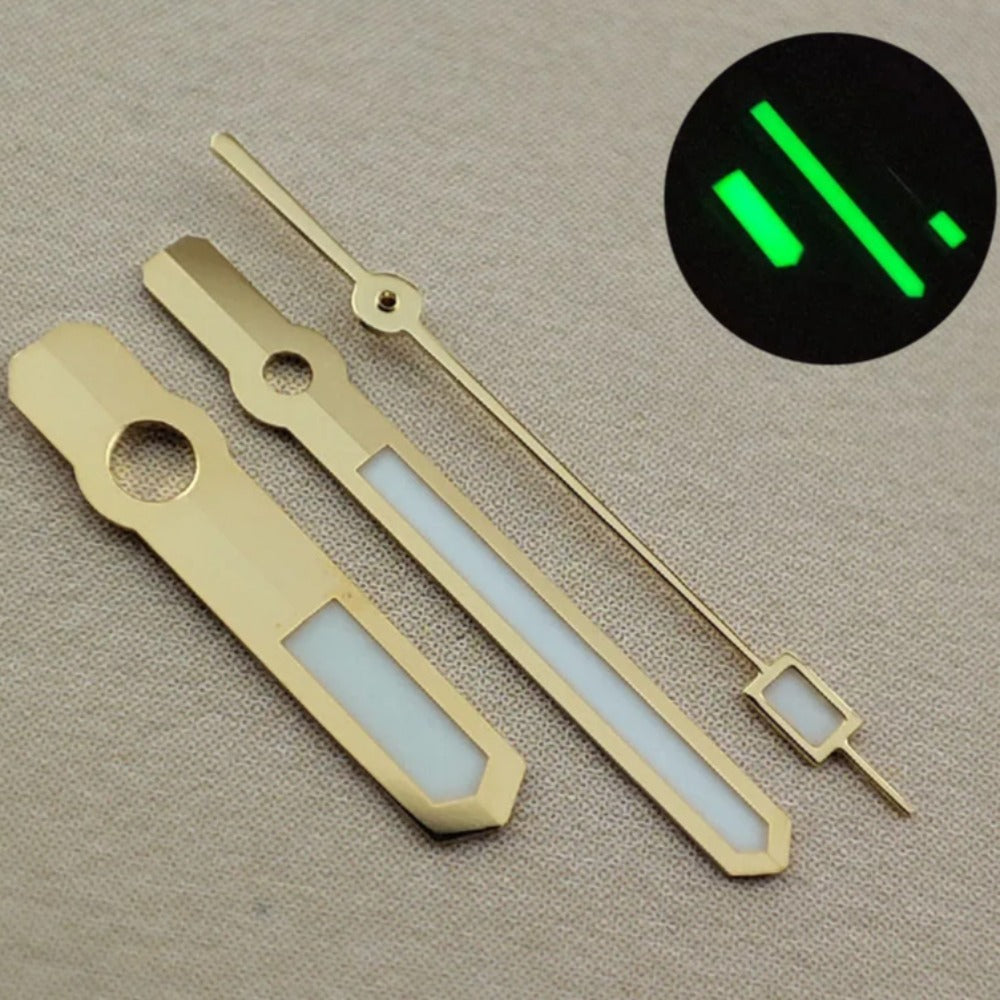Green luminous watch hands with golden trim for NH35/36 movements, enhancing readability and style.