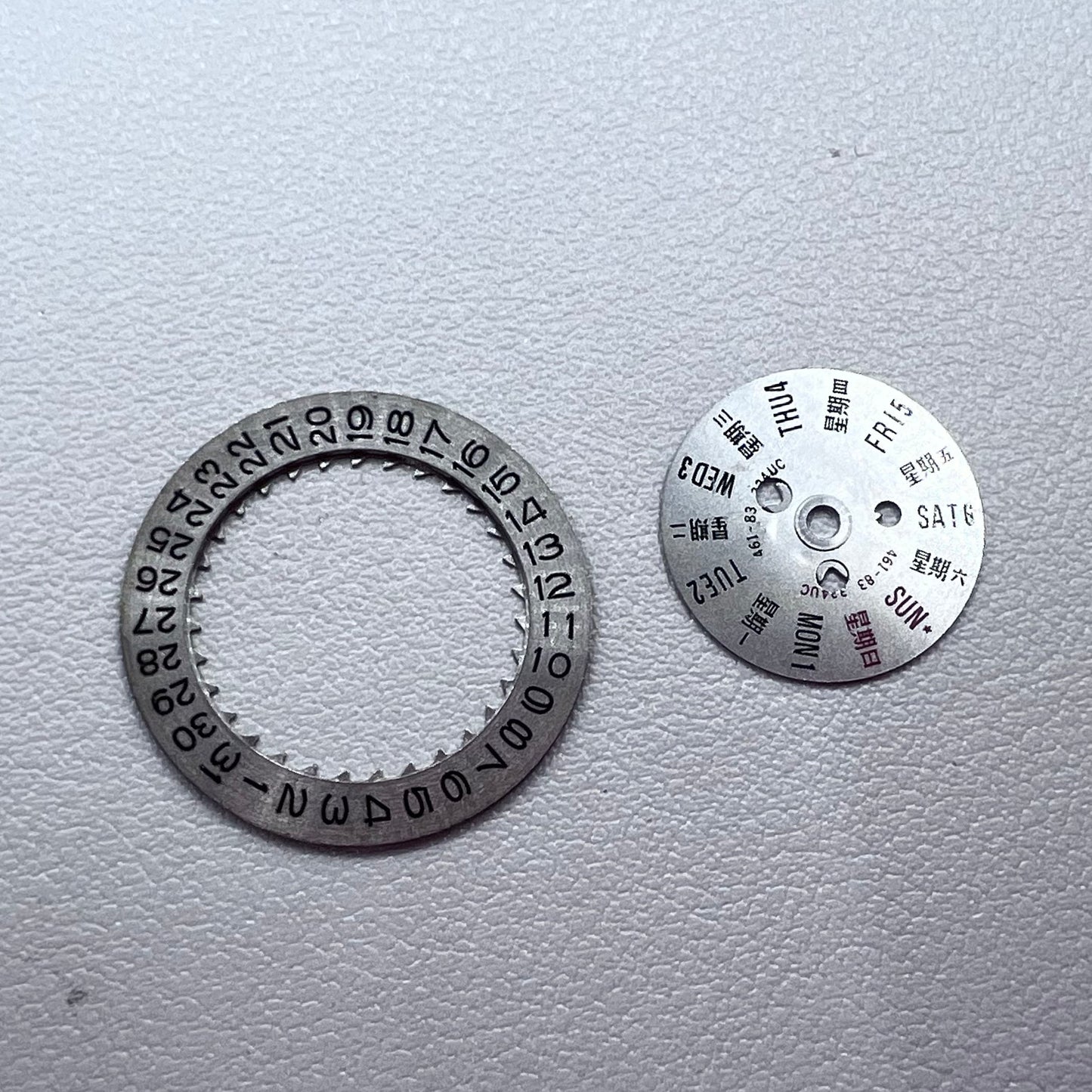 Silver Date/Week Disk Date Wheel Generic for Orient 46941 46943 Movement Date@3