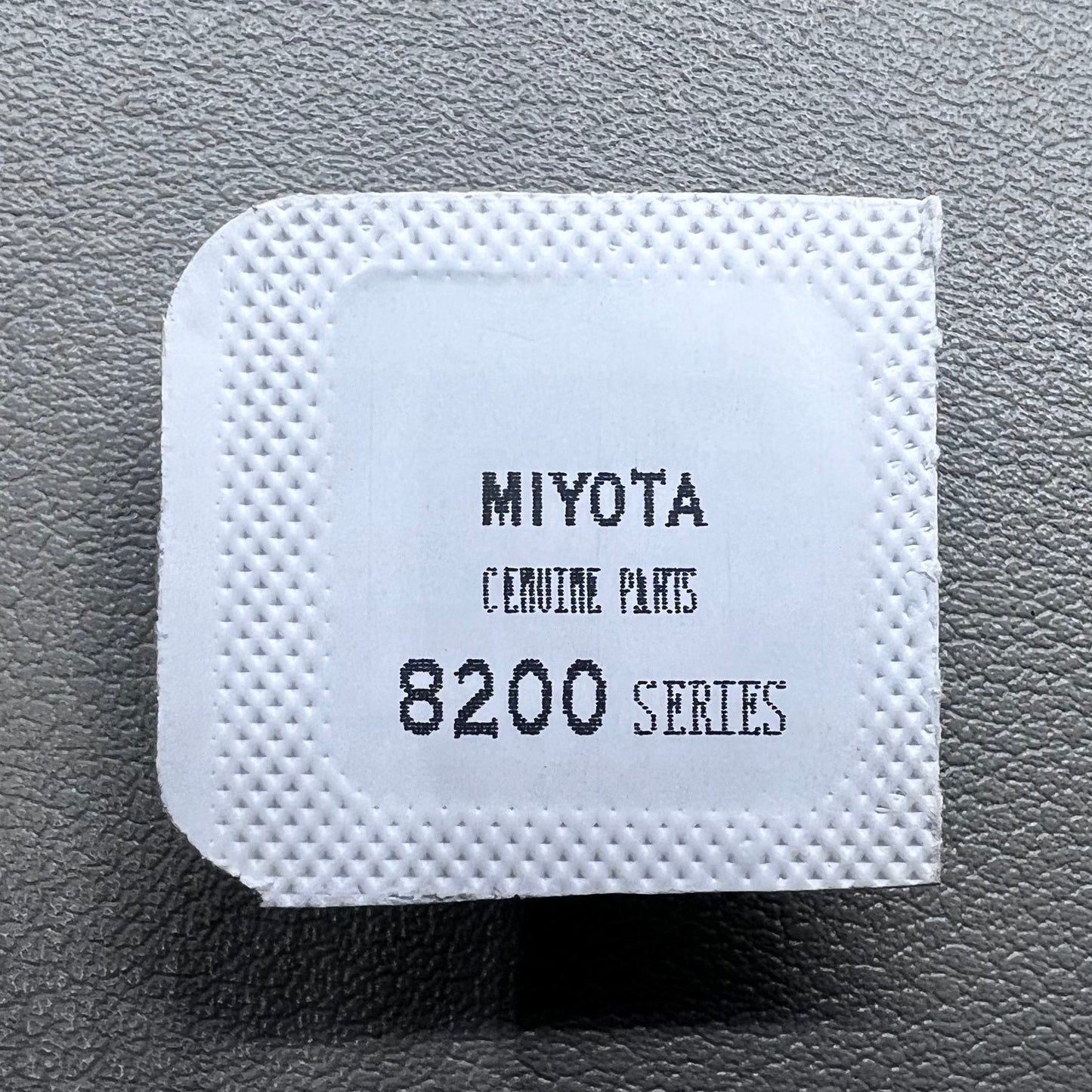 Complete Balance Wheel with Silver Splint for Miyota 8200 8215 movement, precision watch accessory part.