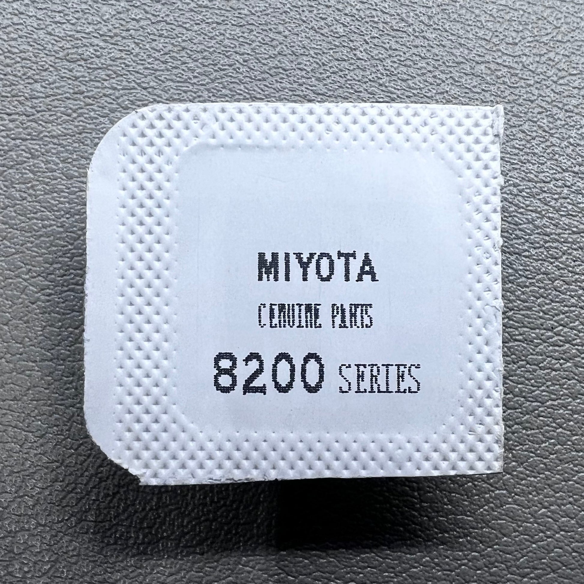 Complete Balance Wheel with Silver Splint for Miyota 8200 8215 movement, precision watch accessory part.