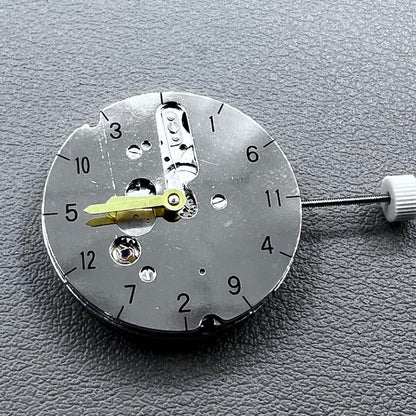 NN2813 watch accessory featuring automatic mechanical movement, compatible with models 8205 and 8215.