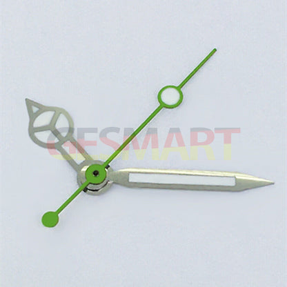 Green lume watch hands with silver trim, compatible with ETA2836/2846/2824 movements, for accurate timekeeping.