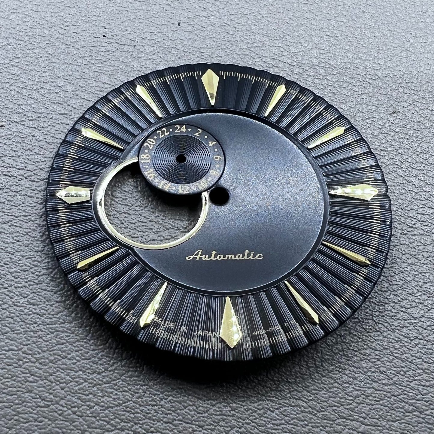 35mm Golden Nail black dial for NH39 dive watch, cocktail style, sleek accessory from