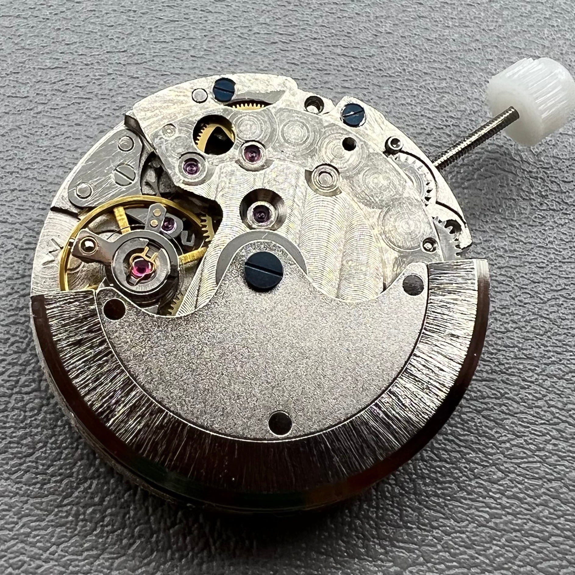 Mingzhu 8205 2813 mechanical watch movement with small second hand at 9 o'clock, precision parts