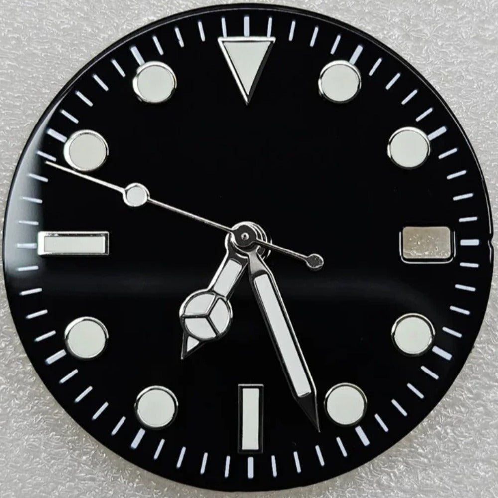 Black 29mm Enamel Vintage Green Lume Watch Dial With Hands for NH35 Mechanical