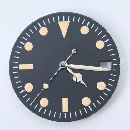 Cadran de montre vintage vert luminescent de 28,5 mm avec calendrier pour mouvement Miyota 8215 