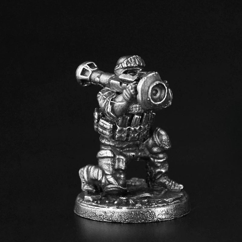 White Brass Figurine Modern Rocket Launcher Miniature - Kneeling AT Infantry Figure