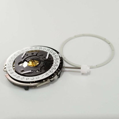 Alt tag 1: ISA 8172 silver watch repair part with quartz movement and date display at 4 o?clock  