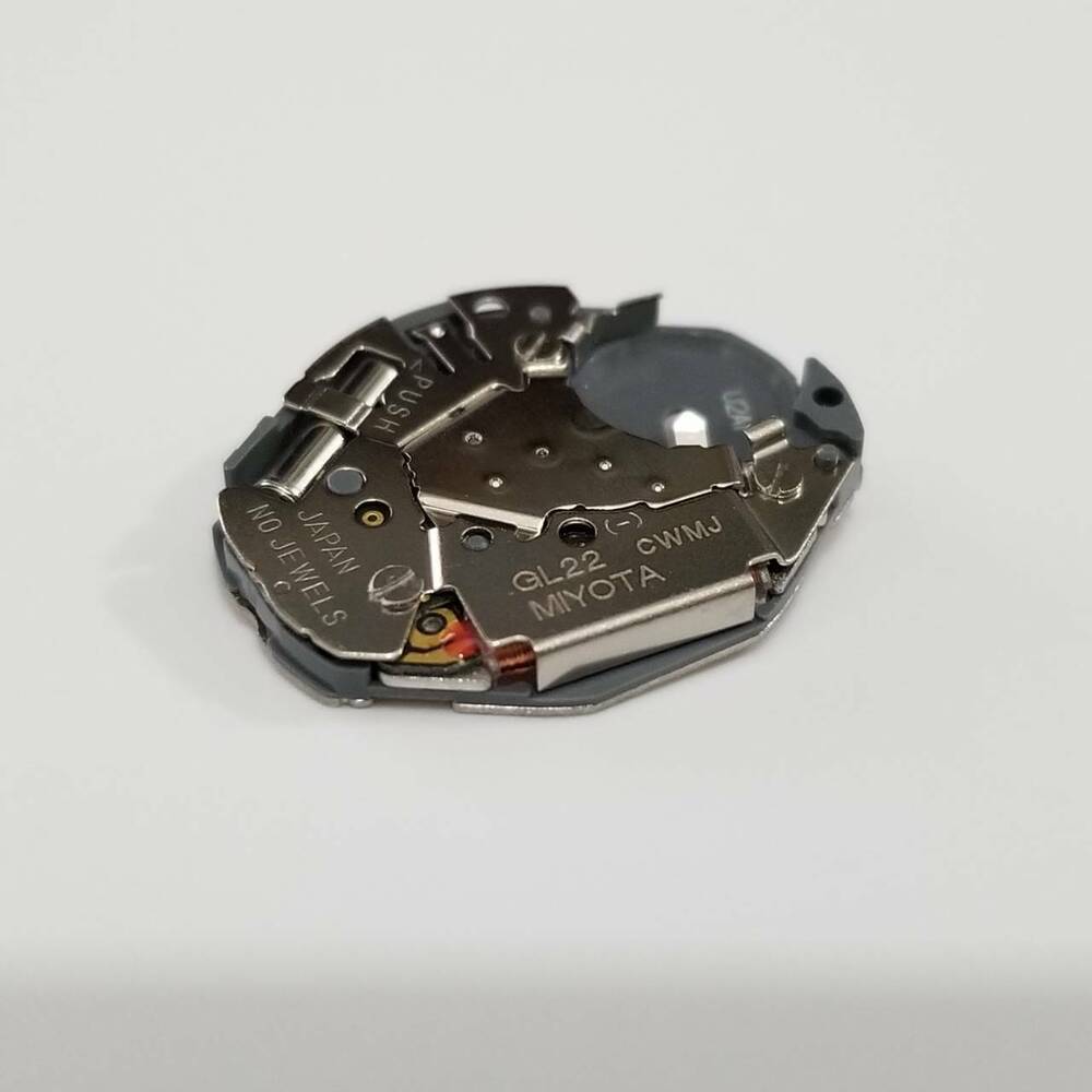 Miyota GL22 quartz watch movement, precise replacement part for GL20, ensures accurate timekeeping.