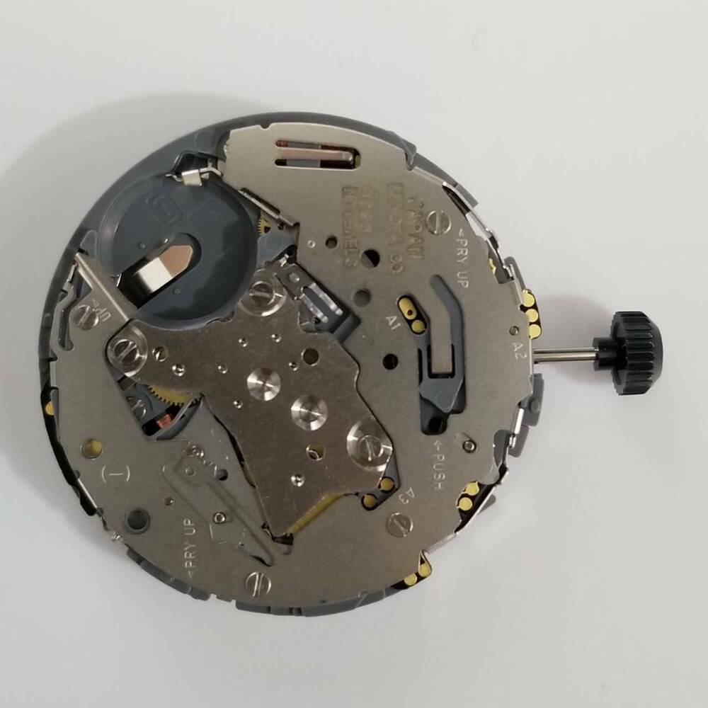 Miyota 0S80 quartz watch movement replacement part for precise timekeeping and watch repairs.