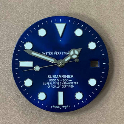 Blue-green luminous watch dial for 8215/2813/8200 with RLX hands, enhancing nighttime visibility and style.